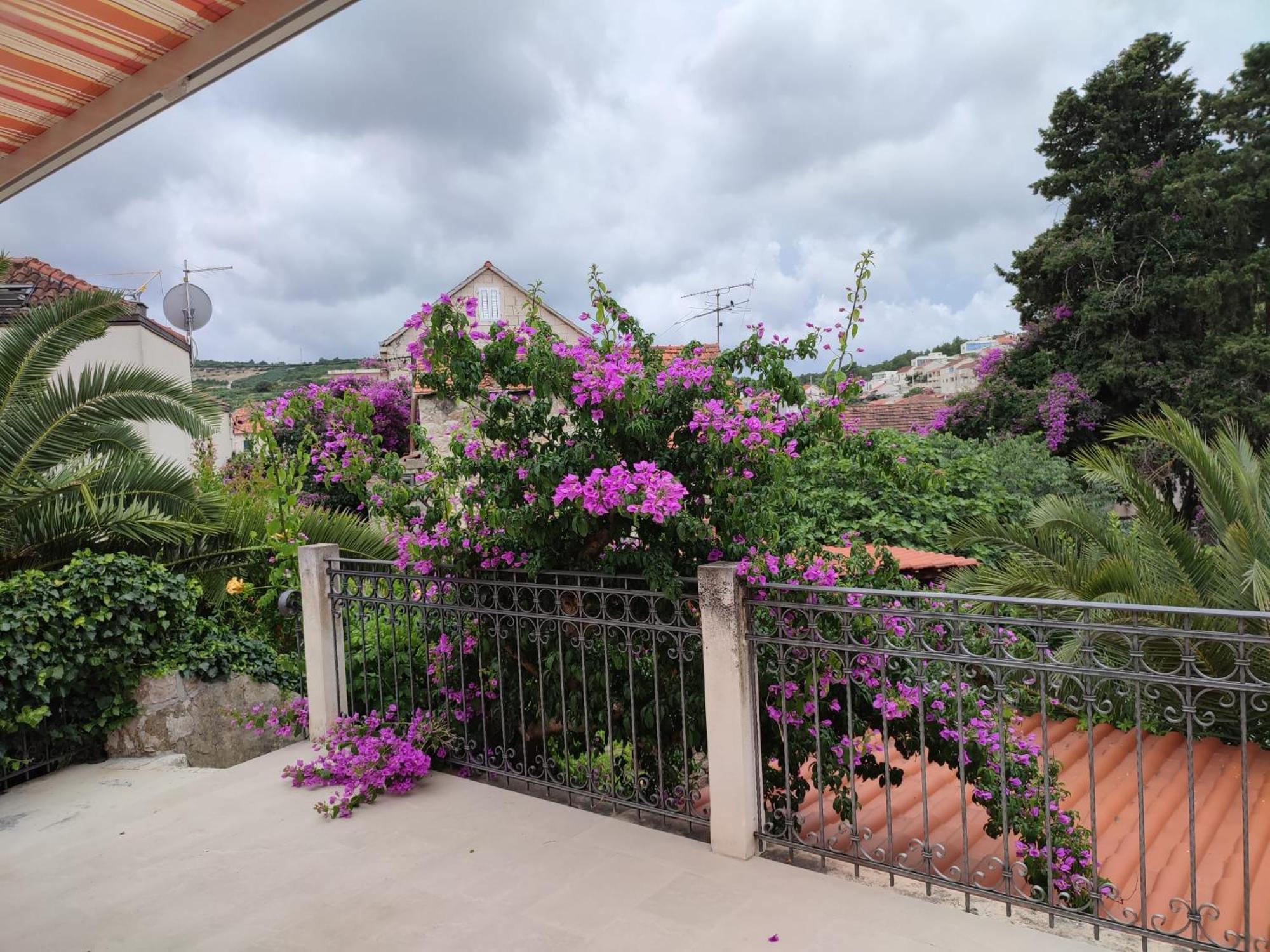 Villa Rustika Sutivan Exteriér fotografie